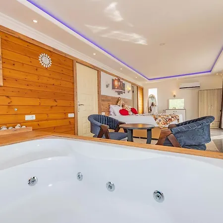 Gera - 1 Bedroom With Jacuzzi In Kalkan Villa *