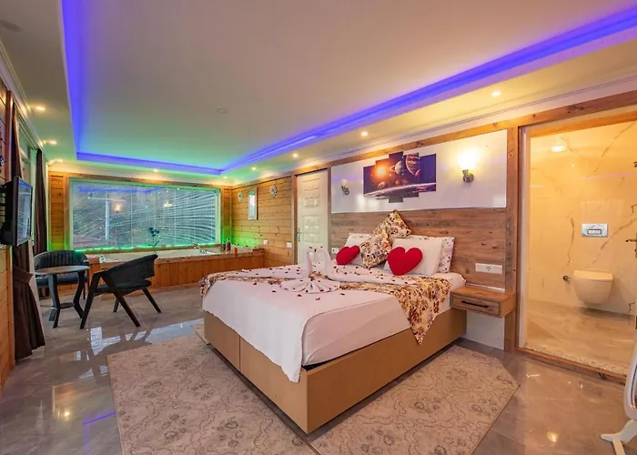 Gera - 1 Bedroom With Jacuzzi In Kalkan Villa